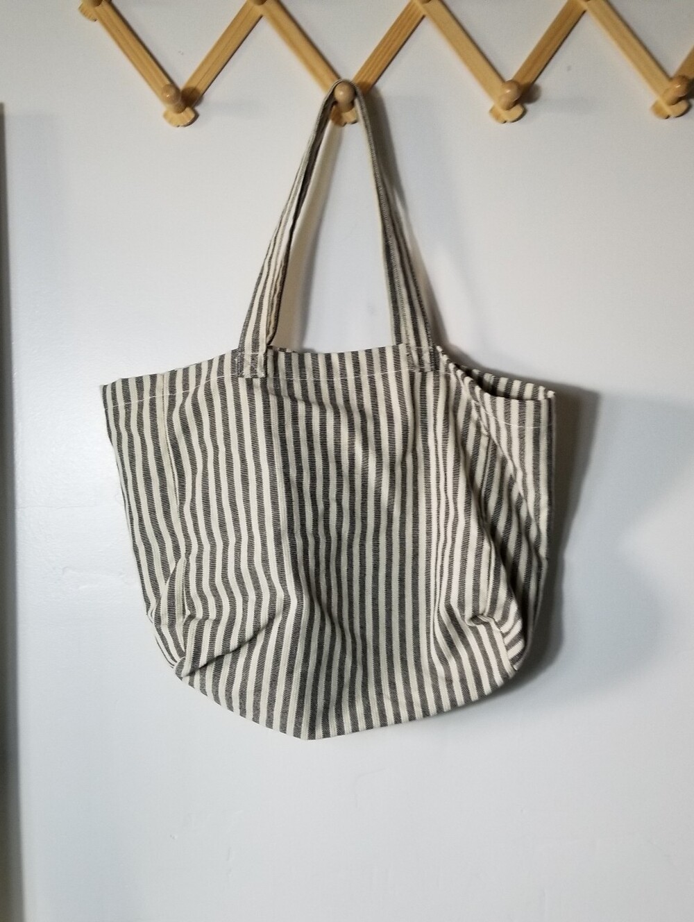 HURIDON DESIGN STYLE MARKET TOTE BAG BLACK AND CREAM - Picture 2 of 12